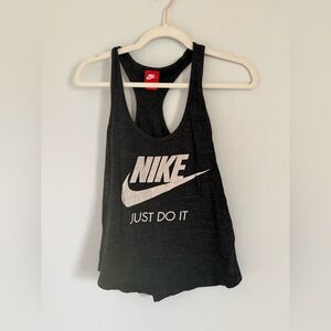 Nike Women’s Charcoal Tank Top Size Small